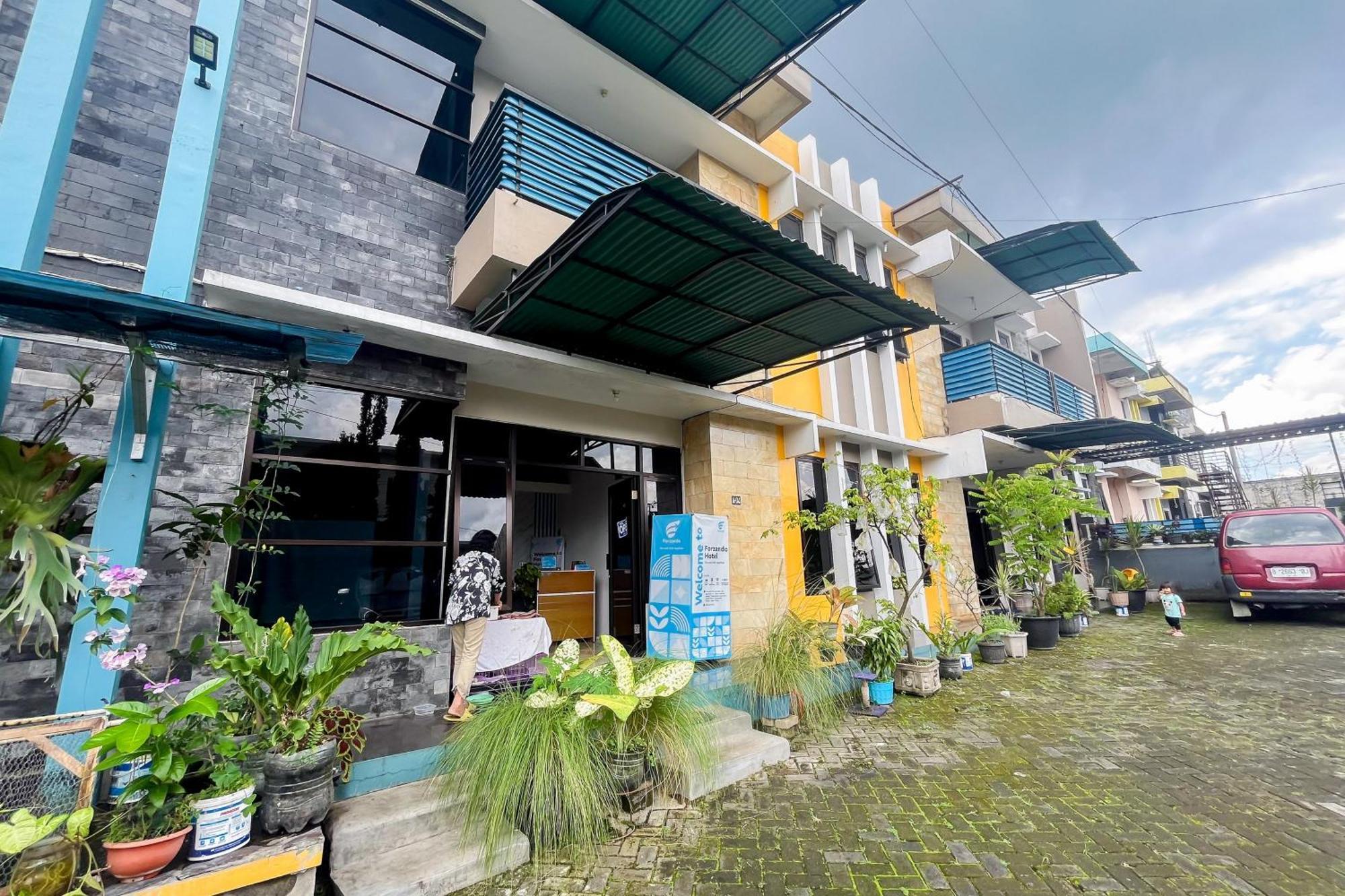 Hotel Forzando House Redpartner Near Universitas Muhammadiyah Malang Exterior foto